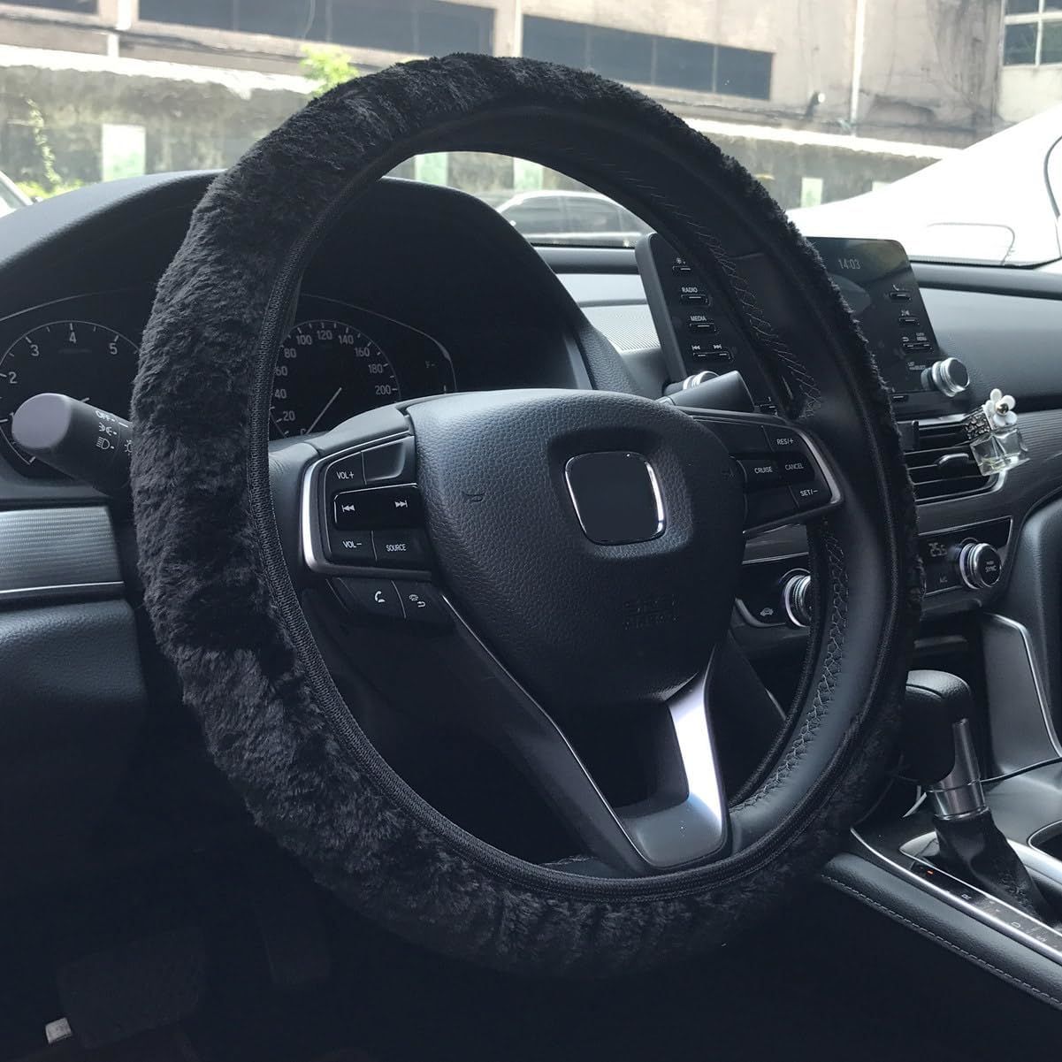 Universal 15 Inch Anti-Slip Microfiber Plush Steering Wheel Cover | Youzeshi Brand